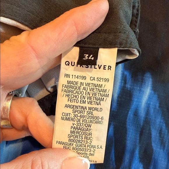 Quick Silver Board Shorts SZ 34” - Picture 4 of 10